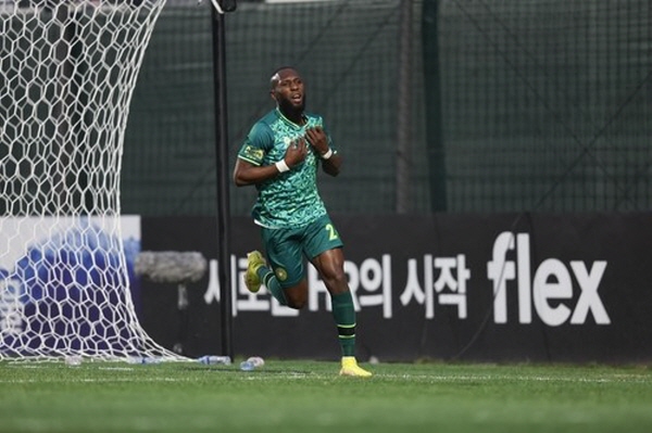 리그 득점 1위를 달리고 있는 김포 루이스 ©연합뉴스=한국프로축구연맹 제공 리그 득점 1위를 달리고 있는 김포 루이스 ©연합뉴스=한국프로축구연맹 제공